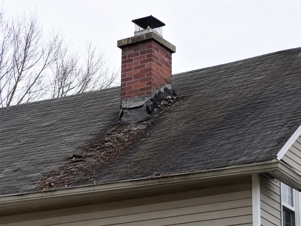 chimney flashing damage signs